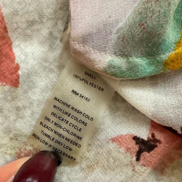 Colorful coverup - Picture 3 of 3